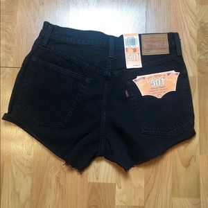 NEW Women’s Levi’s 501 Black Jean Shorts 26